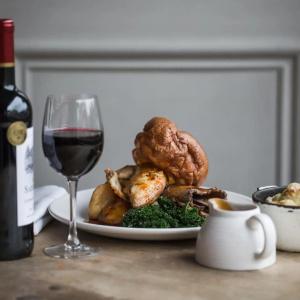 Coach & Horses - 8
