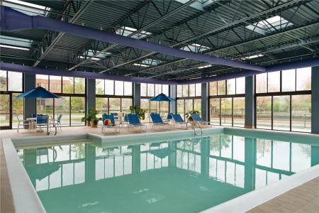 DoubleTree by Hilton Virginia Beach - 19
