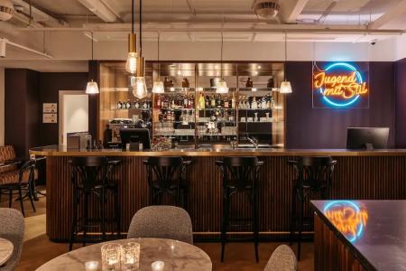 Schani Salon - 12