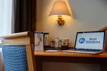 Best Western Ambassador - 44