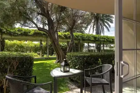 Hyatt Regency - 54