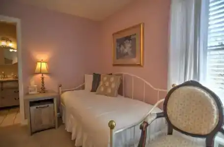 Blue Mountain Mist Country Inn - 45
