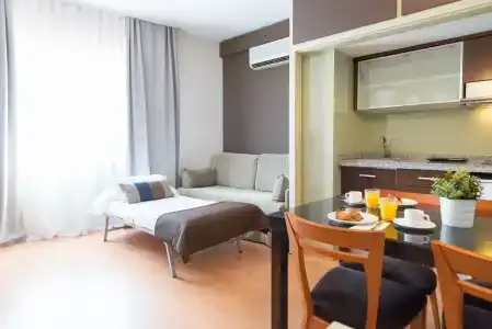 ApartSenator Barcelona - 3