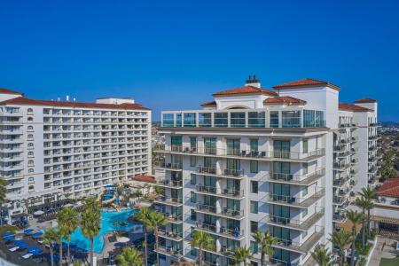 The Waterfront Beach Resort, A Hilton - 47