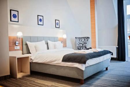ApartFortune Old Town - 90