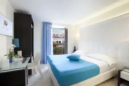 Sorrento Flats - 96