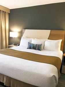 Best Western Plus Atlantic Beach Resort - 63