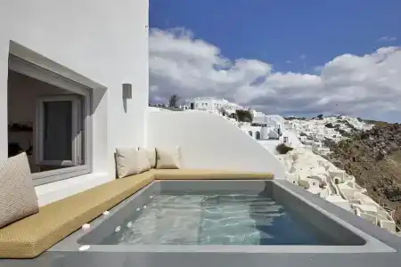 Allure Breeze Suites - 143