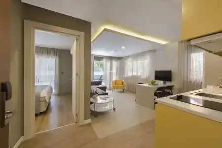 Trend Suites - 3