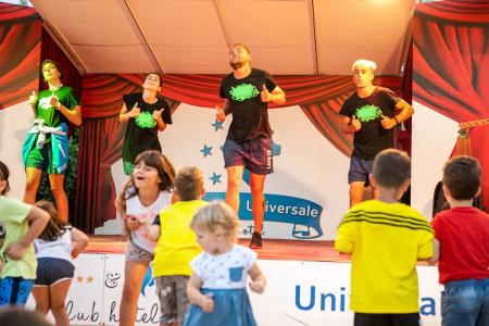 Promenade Universale - 20
