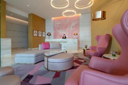Hilton Creek & Residences - 1