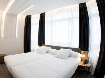 Lux Santiago - 53