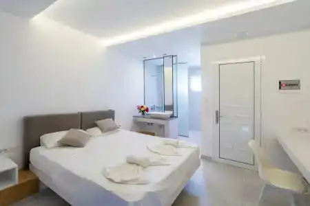 Lardos Bay - 55