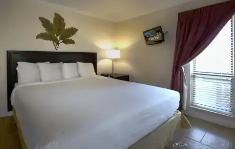 Sailport Waterfront Suites - 26