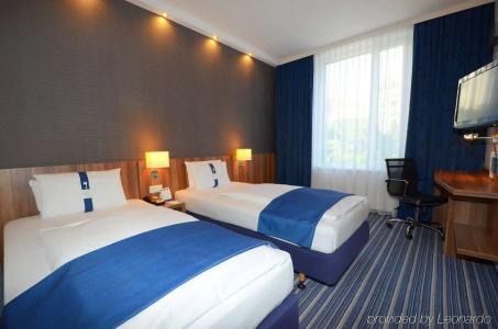 Holiday Inn Express Dresden City Centre - 3
