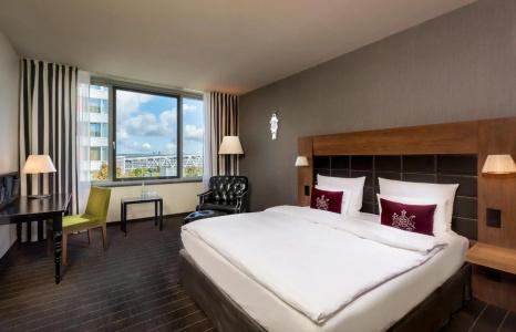 Mövenpick Stuttgart Airport - 27