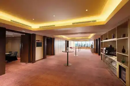 Doubletree By Hilton - 14
