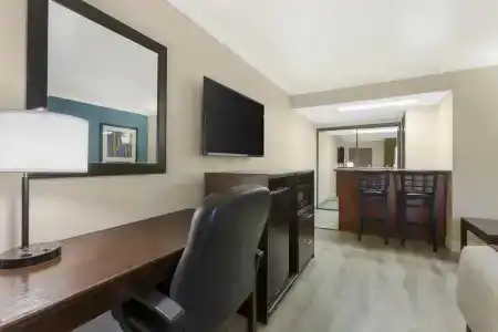 Best Western InnSuites Tucson Foothills & Suites - 61
