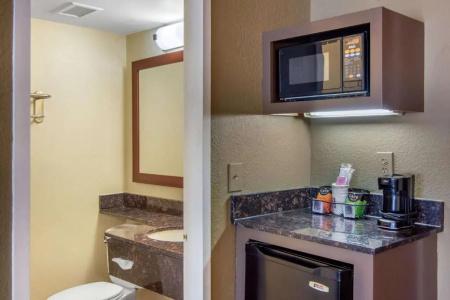 Comfort Inn Sandy Springs – Perimeter - 34