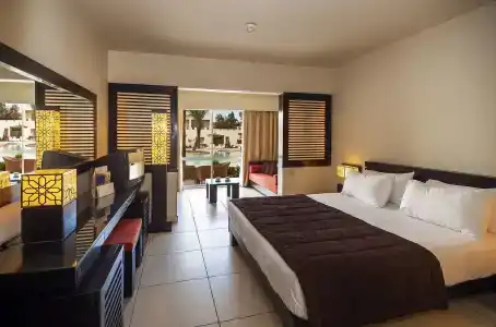 Reef Oasis Beach Resort - 4