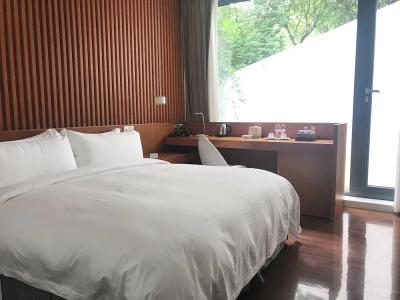 The Sifang Nanjing, Autograph Collection - 102