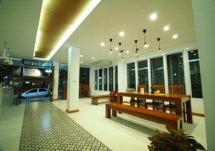 Wee Hostel - 1