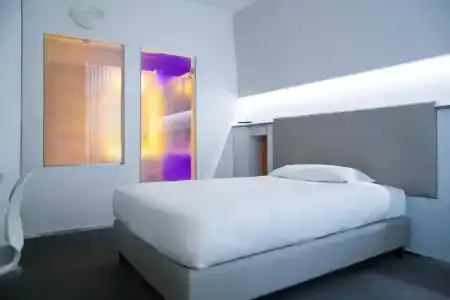 Executive Inn Boutique - 36