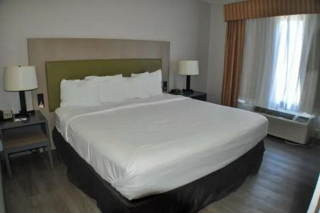 Country Inn & Suites by Radisson, West, KS - 57