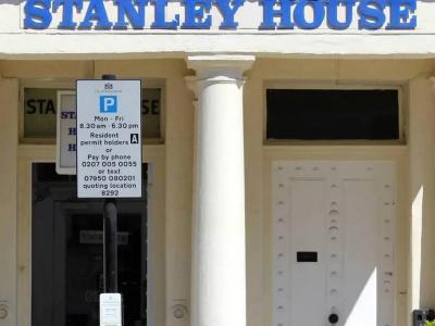 Stanley House - 13