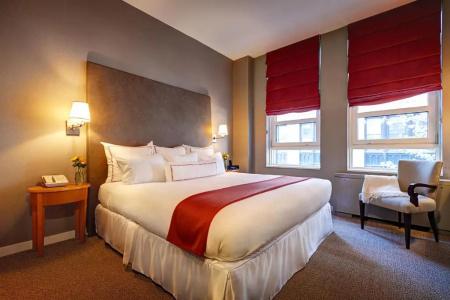 Giraffe by Library Hotel Collection - 72