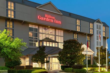 Hilton Garden Inn Dallas/Market Center - 20