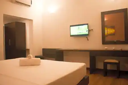 The Suite 262 - 56