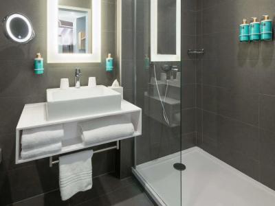 Novotel Paris 20 Belleville - 17