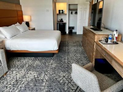 Sheraton Oceanfront - 62