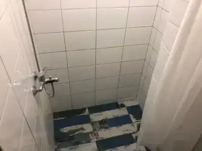 CASH/BACK HOSTEL - 6