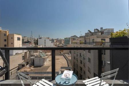 Melo Athens - 136