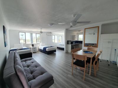 Montego Mermaid Beach - 30