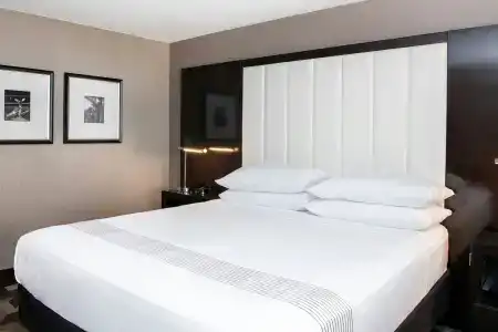 Beverly Hills Marriott - 3