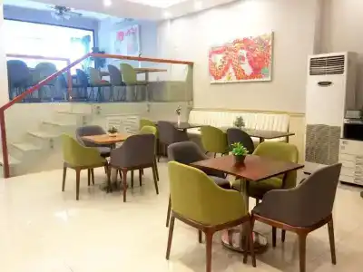 Hue My - 12
