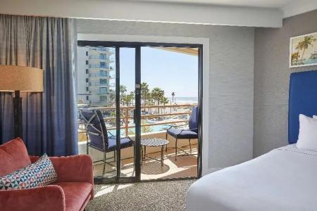 The Waterfront Beach Resort, A Hilton - 91