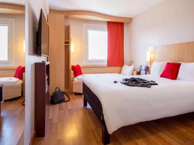 Ibis Plzeň - 3