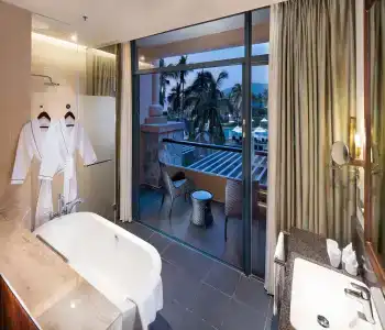 Hilton Sanya Yalong Bay Resort & Spa - 12