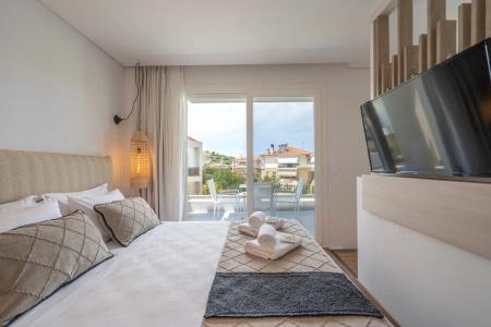 Mirablue Luxury Residences - 351