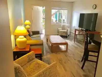 Malibu Resort - 2
