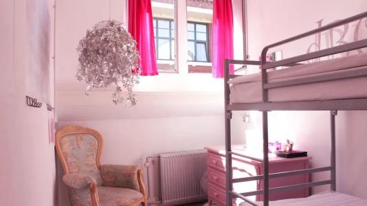Hostel - 34