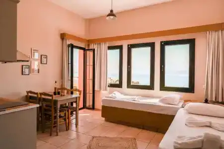 Nisea Samos - 79