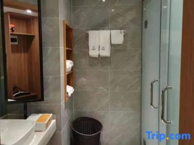 Tropic Towers - 29
