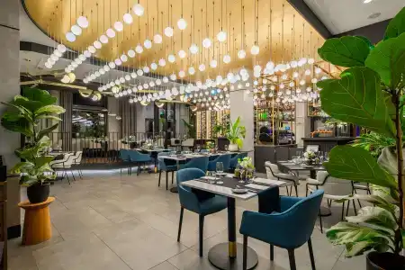Radisson Blu - 24
