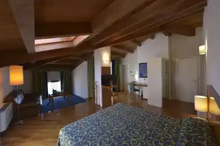 Mercure Ferrara - 70