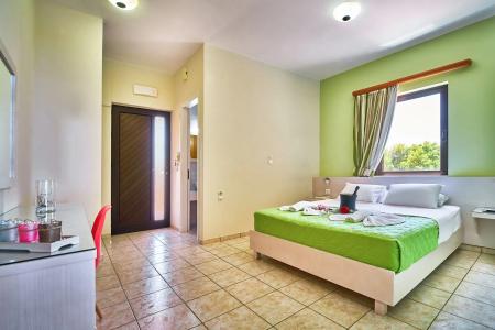 Nanakis Beach Luxury Apartments - 10